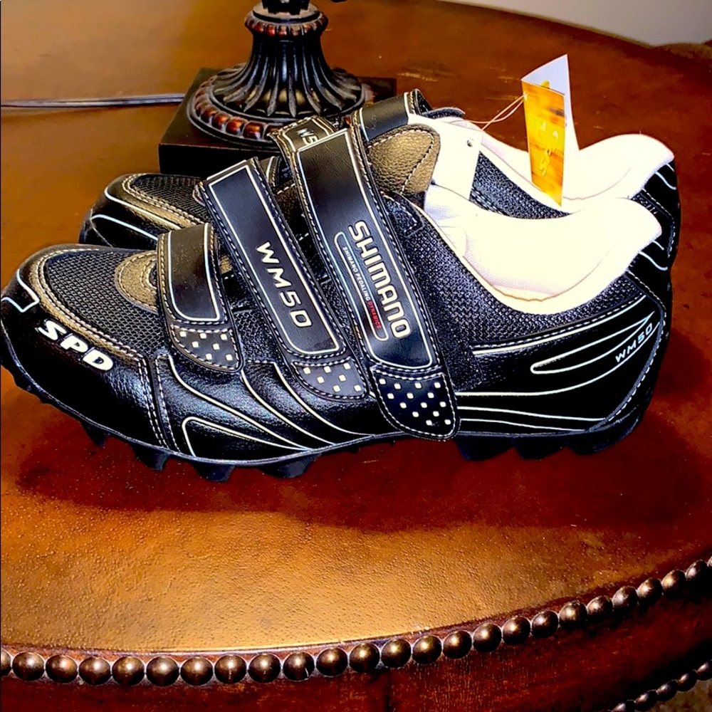 Spin shoes